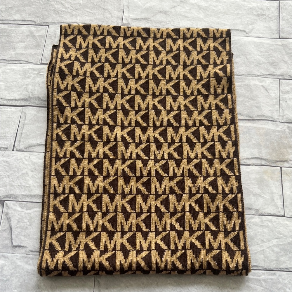 MICHAEL MICHAEL KORS INFINITY MK signature logo reversible scarf 11X60”